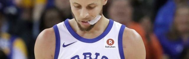 开云下载-阵容齐整+库里拼尽全力 赢球困难勇士气数已尽？