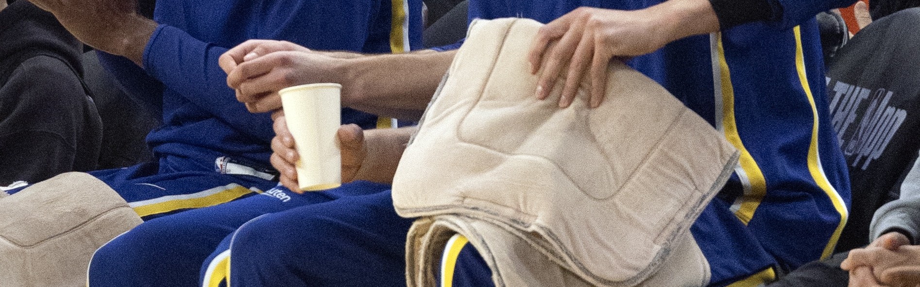 勇媒：残阵勇士大胜灰熊表现令人印象深刻 望波津周日复出战湖人